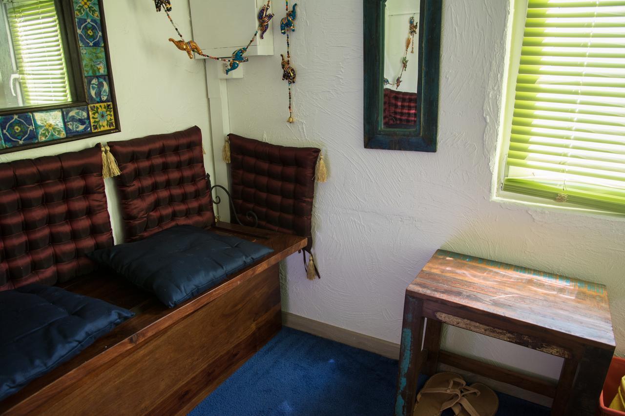 Crazy Lounge Bnb Aigle Exterior foto